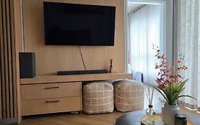 308 Bridgewater One - Two Bedroom Apartment With Park Views